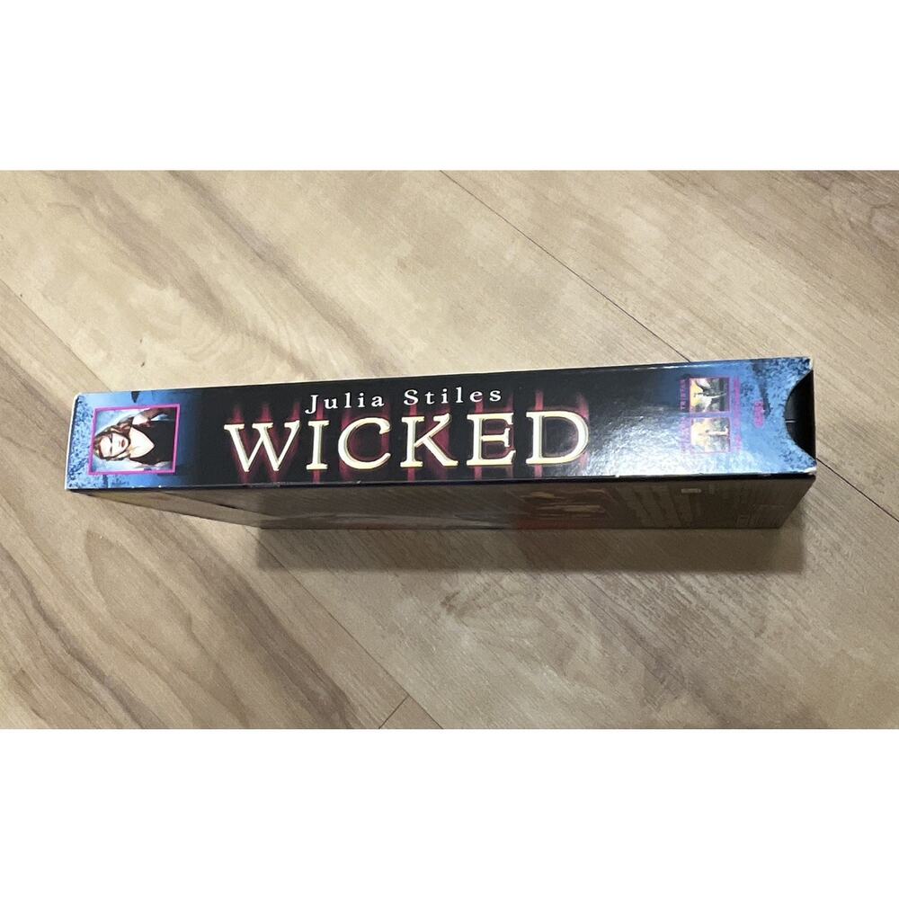 Wicked VHS - Picture 3 of 4